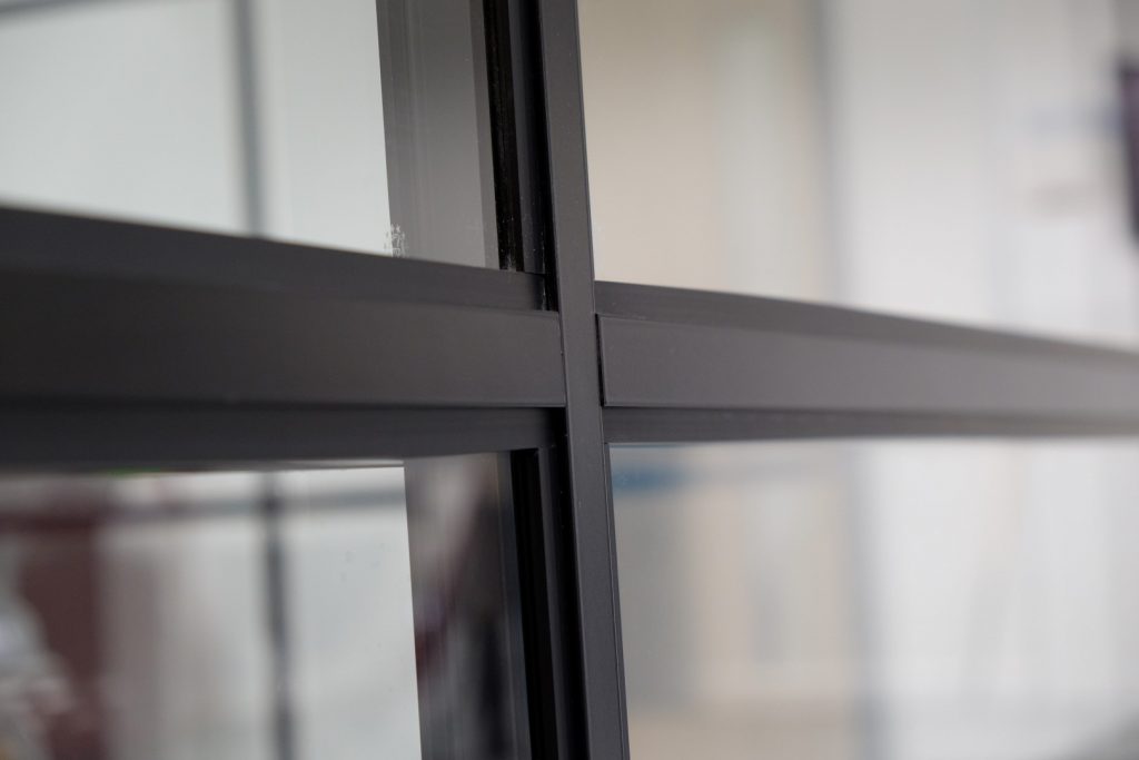 Kross Glaze_13 Kross Glaze Industrial style glazing