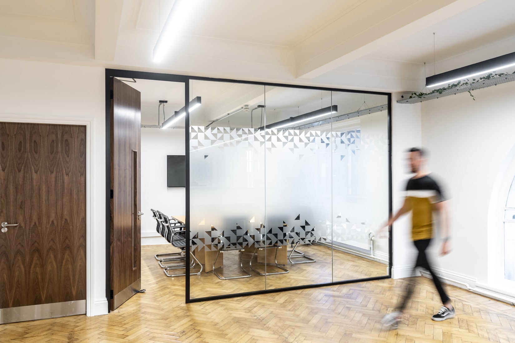 Thin glass partitioning